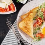 Bacon, Egg and Cheese Sandwiches for Sunday Breakfast Mediterranean Salmon with Lemon Rice and Chickpeas in 30 Minutes (18)
